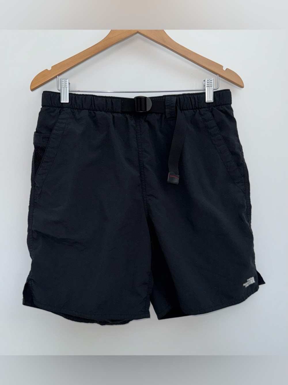 2/40$ The North Face black swim trunks belted waist mesh liner size Medium